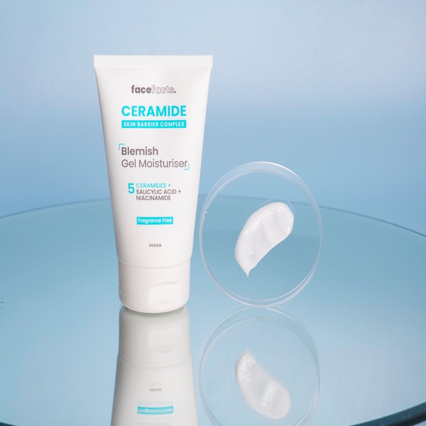Зволожуючий гель з керамідами для запаленої шкіри обличчя Face Facts Ceramide Skin Barrier Complex Blemish Gel Moisturiser 50 мл - Pampik - 2