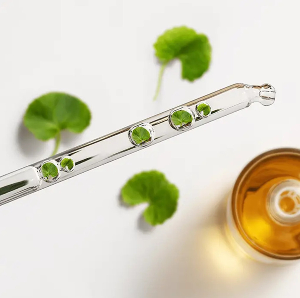 Есенція для обличчя Skin1004 Madagascar Centella Ampoule ампульна 30 мл - Pampik - 4