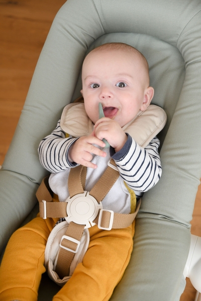 Набор силиконовых ложек Beaba BLW, 4+, 2 шт., зеленый с серым (913578) - Pampik - 10