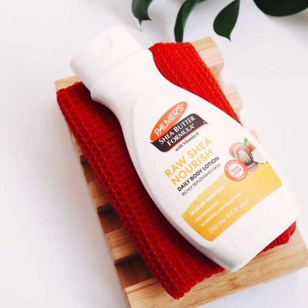 Лосьйон для тіла Palmer's Shea Butter Formula Raw Shea Nourish з олією ши та вітаміном Е 250 мл - Pampik - 10