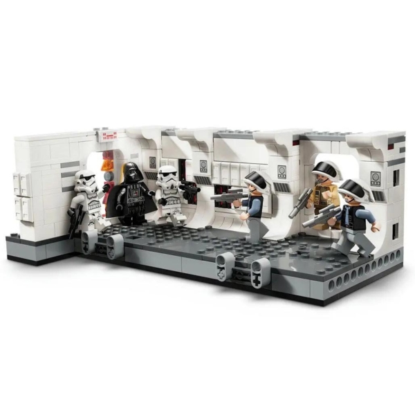 Конструктор LEGO Star Wars Посадка на борт Тантів IV, 502 деталі (75387) - Pampik - 4