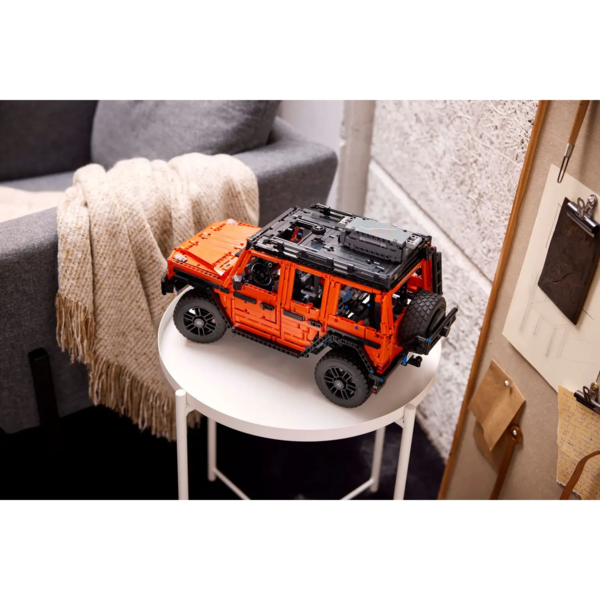 Конструктор LEGO Technic Mercedes-Benz G 500 PROFESSIONAL Line, 2891 деталь (42177) - Pampik - 8
