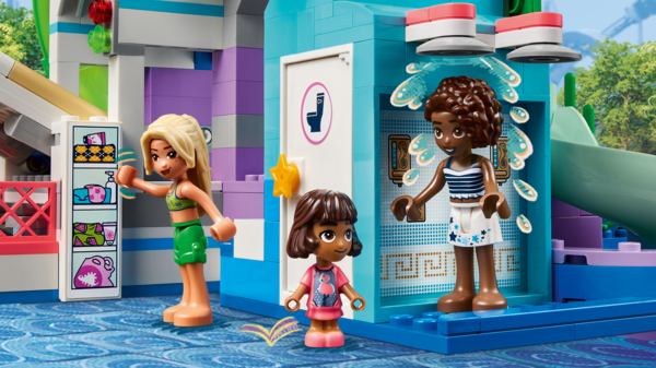 Конструктор LEGO Friends Аквапарк Хартлейк-Сіті, 814 деталі (42630) - Pampik - 10