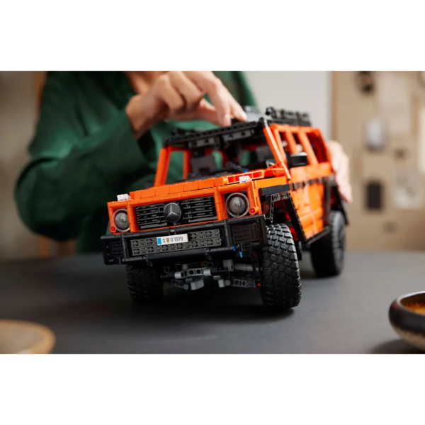Конструктор LEGO Technic Mercedes-Benz G 500 PROFESSIONAL Line, 2891 деталь (42177) - Pampik - 7
