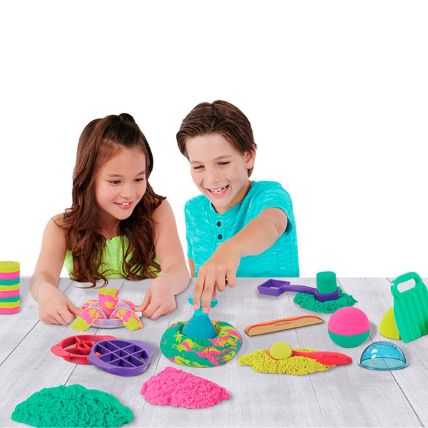 Набір піску для дитячої творчості Kinetic Sand Кольорові пригоди, 3 кольори, 907 г (71647) - Pampik - 7