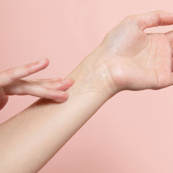 Скраб для тела Topicrem Ultra Hydratant для чувствительной кожи 200 мл - Pampik - 3