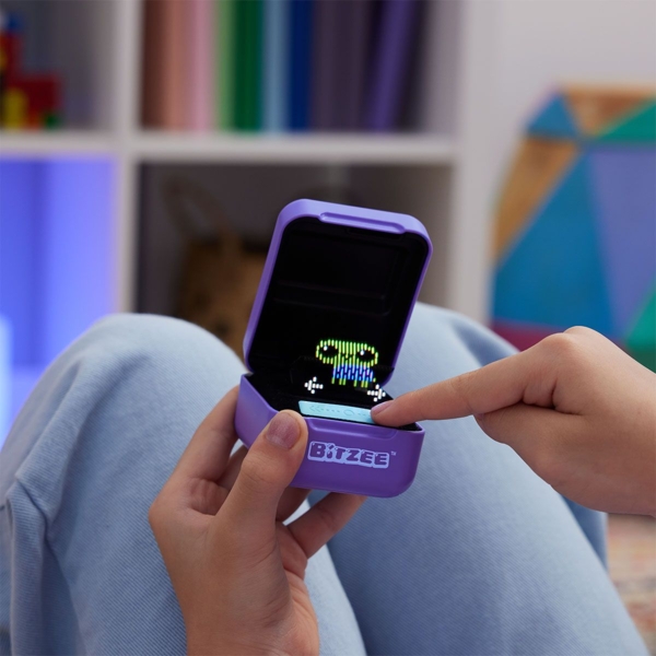 Інтерактивна іграшка Bitzee з віртуальними цифровими героями Мої чарівні піксельні улюбленці фіолетова (6067790) - Pampik - 7