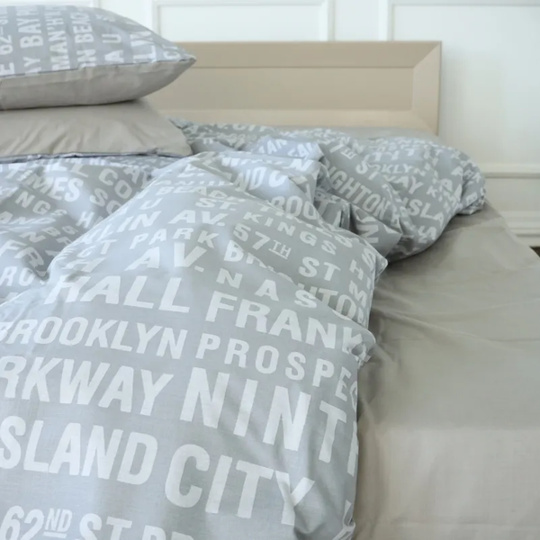 Простыня MirSon Ranforce Elite 17-4739 Newspaper 110х160 см бежево-серая (2200008927851) - Pampik