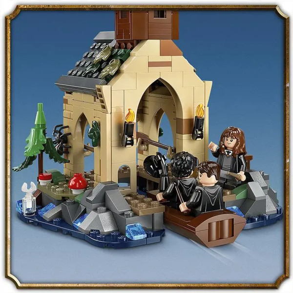 Конструктор LEGO Harry Potter Замок Гоґвортс Човновий елінг, 350 деталей (76426) - Pampik - 4