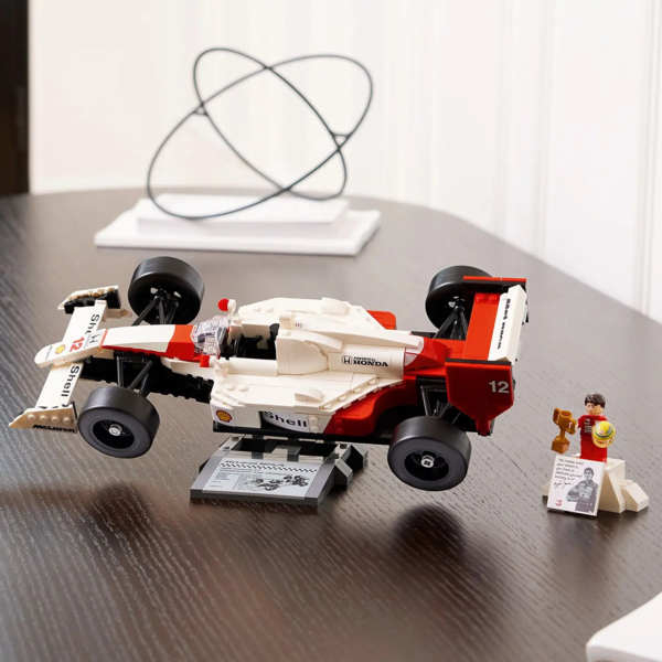 Конструктор LEGO Icons McLaren MP4/4 та Айртон Сенна, 693 деталі (10330) - Pampik - 4