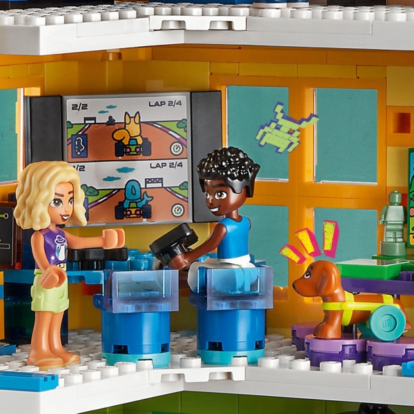 Конструктор LEGO Friends Хартлейк-Сіті. Громадський центр, 1513 деталей (41748) - Pampik - 6