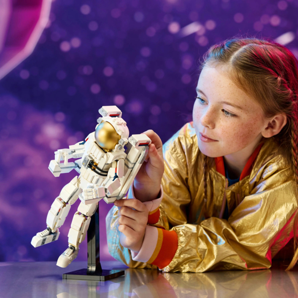 Конструктор LEGO Creator Космонавт, 647 деталей (31152) - Pampik - 8