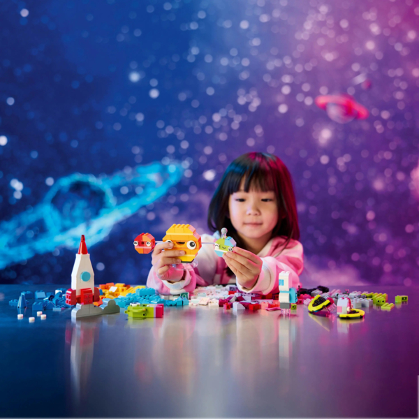 Конструктор LEGO Classic Творчі космічні об'єкти, 450 деталей (11037) - Pampik - 8