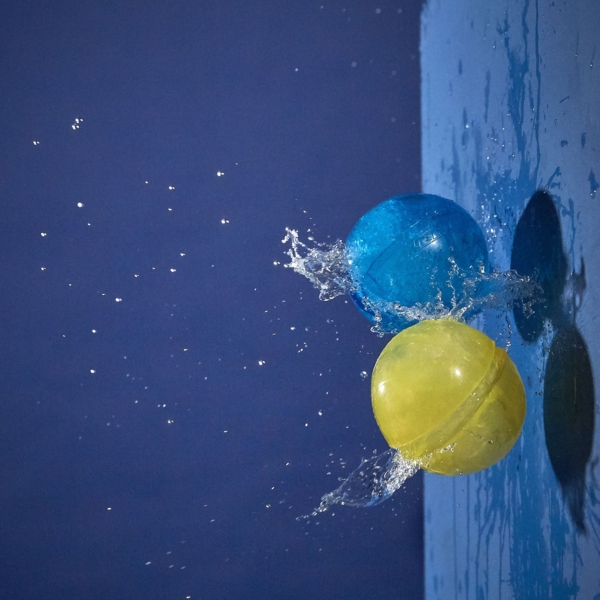 Водяные бомбочки Hasbro Nerf Super Soaker Hydro Balls 6-Pack, голубые с желтым, 6 шт. (F6393) - Pampik - 8