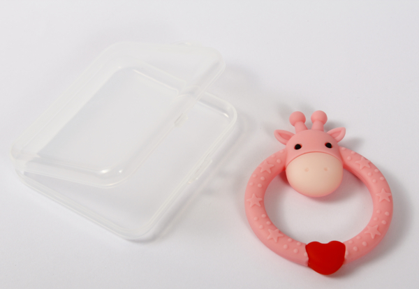 Прорізувач для зубів Lindo Жираф, рожевий (LI 322 рож) - Pampik - 3