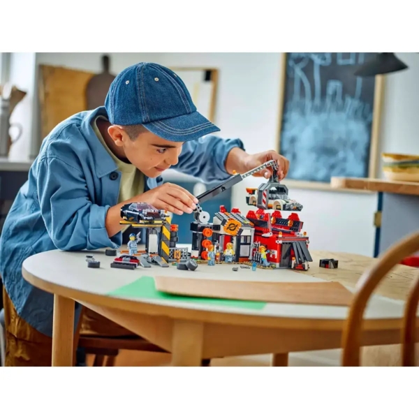 Конструктор LEGO City Звалище з автомобілями, 871 деталь (60472) - Pampik - 10