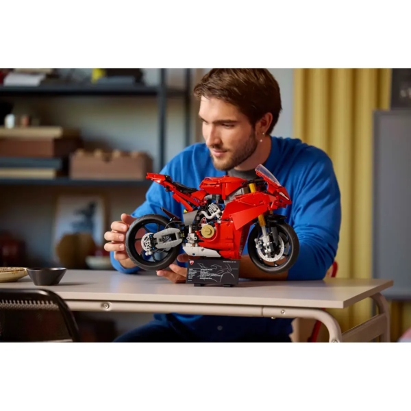 Конструктор LEGO Technic Мотоцикл Ducati Panigale V4 S, 1603 деталі (42202) - Pampik - 9
