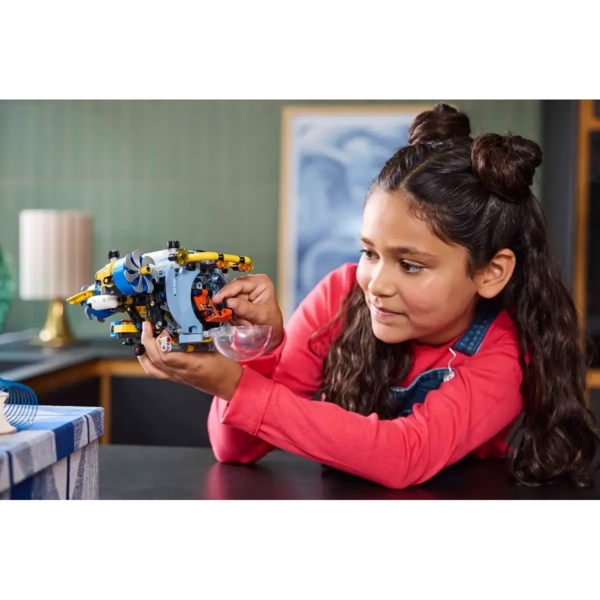 Конструктор LEGO Technic Глибоководний дослідний підводний човен, 413 деталей (42201) - Pampik - 12