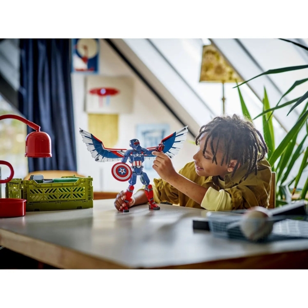 Конструктор LEGO Super Heroes Marvel Фігурка Нового Капітана Америка, 359 деталей (76296) - Pampik - 8