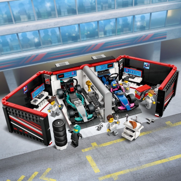 Конструктор LEGO City Гараж F1 та автомобілі Mercedes-AMG і Alpine, 678 деталей (60444) - Pampik - 8