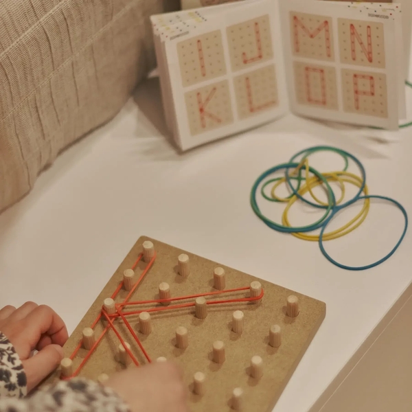 Гра Igroteco Математичний планшет Геоборд, 15х15 см (900415) - Pampik - 4