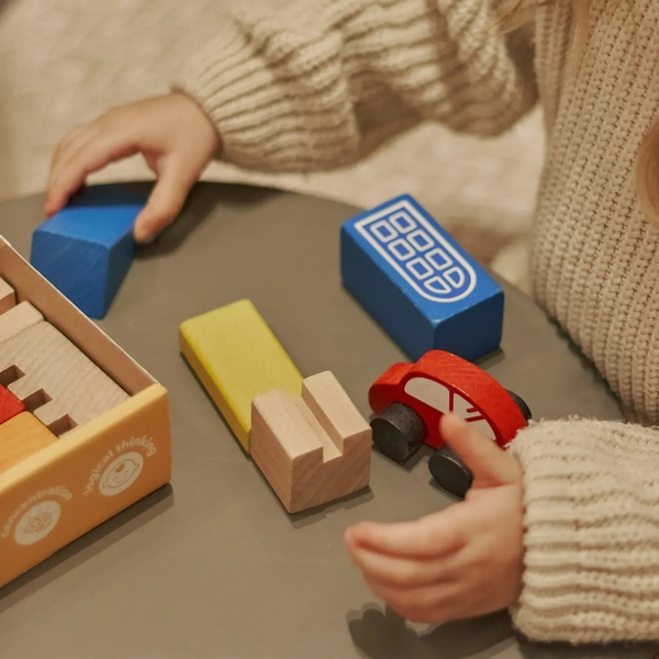 Конструктор дерев'яний Igroteco Будівельні блоки Місто, 18 ел. (900538) - Pampik - 4