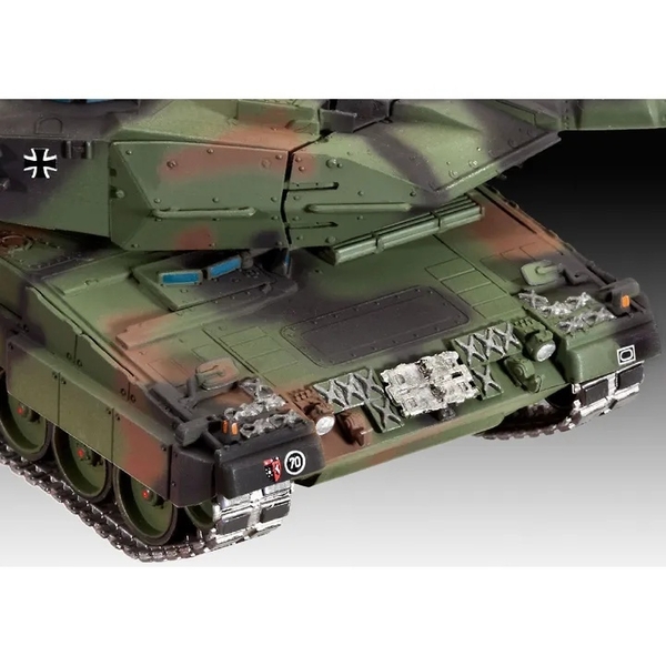 Збірна модель-копія Revell Танк Leopard 2 A6/A6M, рівень 4, масштаб 1:72, 168 деталей (RVL-03180) - Pampik - 5