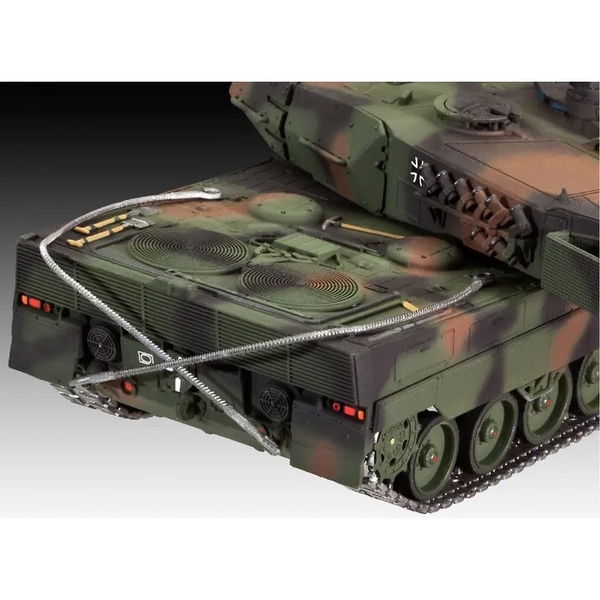 Збірна модель-копія Revell Танк Leopard 2 A6/A6M, рівень 4, масштаб 1:72, 168 деталей (RVL-03180) - Pampik - 3