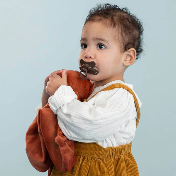 Пустышка силиконовая Difrax Natural Chocolate Lines, симметричная, 20+ мес. (803 Chocolate_lines) - Pampik - 6