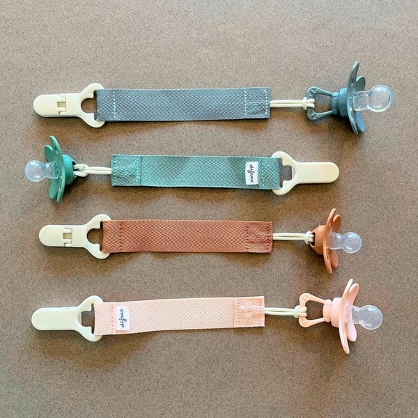 Клипса для пустышки Difrax Uni Caramel (UN1050 Caramel) - Pampik - 6