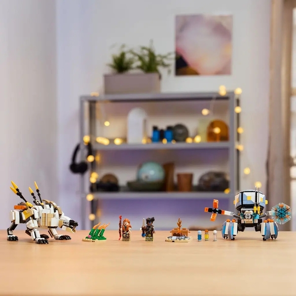 Конструктор LEGO Horizon Adventures Aloy і Varl проти Shell-Walker і Sawtooth, 768 деталей (77037) - Pampik - 3