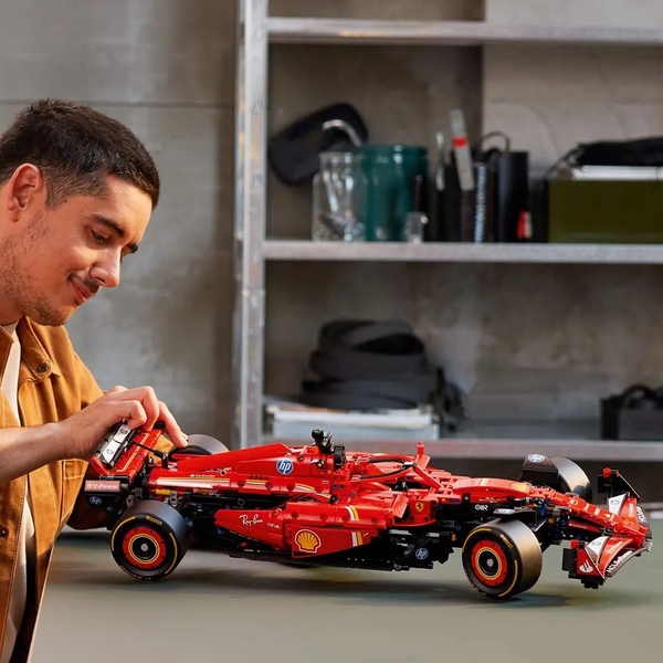 Конструктор LEGO Technic Автомобиль F1 Ferrari SF-24, 1361 деталь (42207) - Pampik - 3