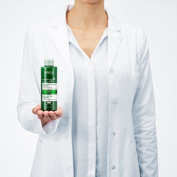 Шампунь-скраб Vichy Dercos Micro Peel для глубокой очистки кожи головы и волос против стойкой перхоти и избытка себума, 250 мл - Pampik - 6