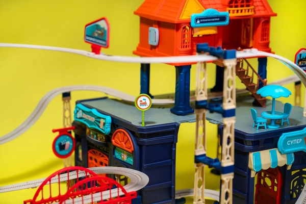 Игровой набор Otamanko Трюковая железная дорога Храбрый паровозик, 207 деталей (532.02.31) - Pampik - 5