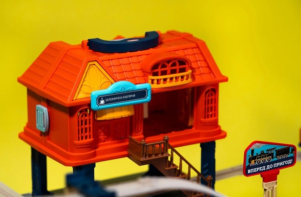 Игровой набор Otamanko Трюковая железная дорога Храбрый паровозик, 207 деталей (532.02.31) - Pampik - 4