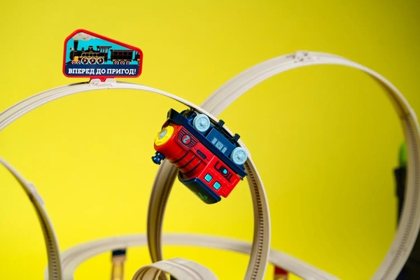 Игровой набор Otamanko Трюковая железная дорога Храбрый паровозик, 137 деталей (532.02.30) - Pampik - 4