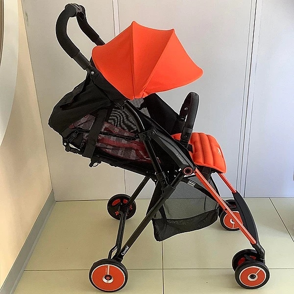 Прогулянкова коляска Combi F2 Plus 116625, ультралегка, помаранчевий (21129) - Pampik - 6