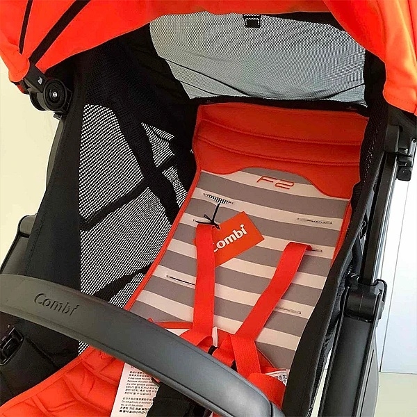 Прогулянкова коляска Combi F2 Plus 116625, ультралегка, помаранчевий (21129) - Pampik - 8