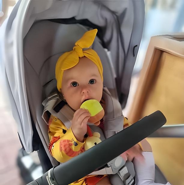 Погремушка мягкая Combi Мишка, желтый (116724) - Pampik - 5