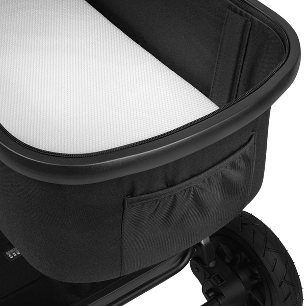 Универсальна коляска 3 в 1 Lionelo Amber Black Silver (AMBER BLACK SILVER) - Pampik - 14