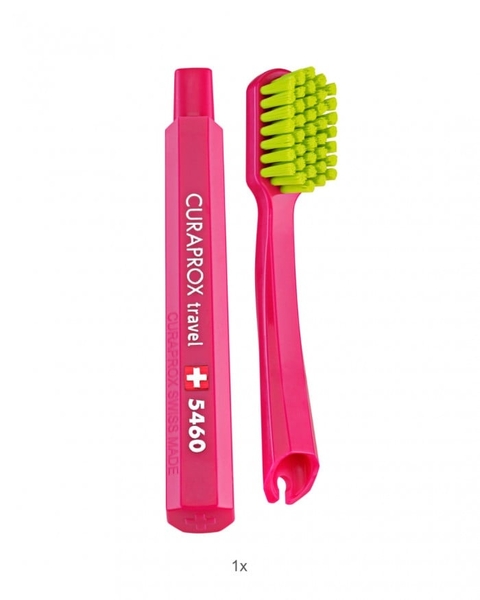 Дорожній набір по догляду за ротовою порожниною Curaprox Travel Set Blue: Розкладна щітка CS5460 Ultra Soft + Зубна паста Be You, 10 мл + Йоржики, 2 шт. + Тревел-кейс - Pampik - 2