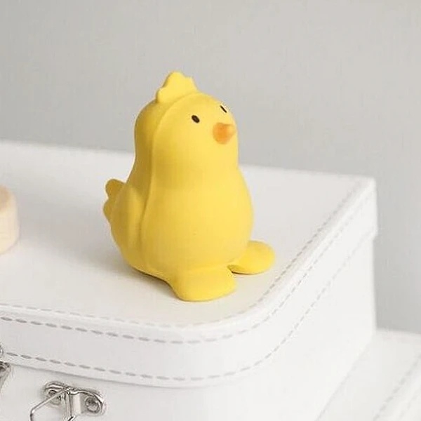 Погремушка-прорезыватель Tikiri 96005, каучук, желтый (24985) - Pampik - 4