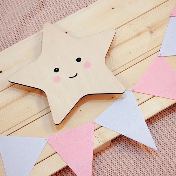 Нічник дерев'яний бездротовий Reer Зірка, натуральний (52177/33150) - Pampik - 3