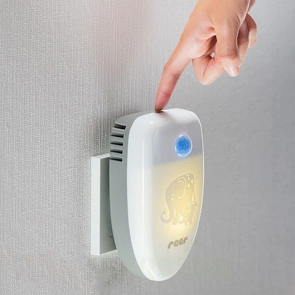 Очисник повітря Reer PureAir з датчиком сутінків та руху, білий (94010/27904) - Pampik - 5