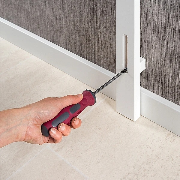 Кріплення для бар'єру Reer WallFlex, білий (46060/25008) - Pampik - 6