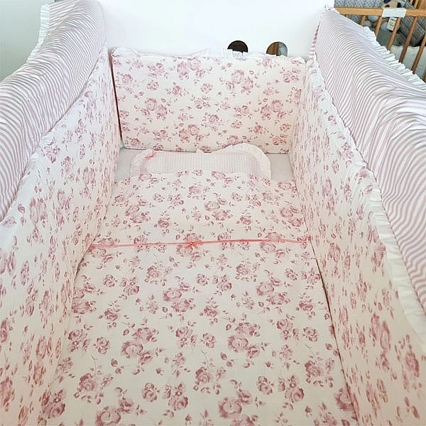 Бортик у ліжечко NL Baby з м’якою частиною, 4-сторонній, біло-рожевий (822/28062) - Pampik - 2