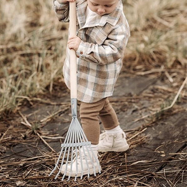 Игрушечный набор садовых инструментов Legler (12389/37669) - Pampik - 7