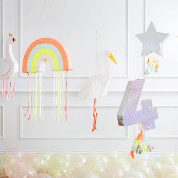 Пиньята Meri Meri Лебедь, 45х45х7.5 см, белый (186856/33026) - Pampik - 2