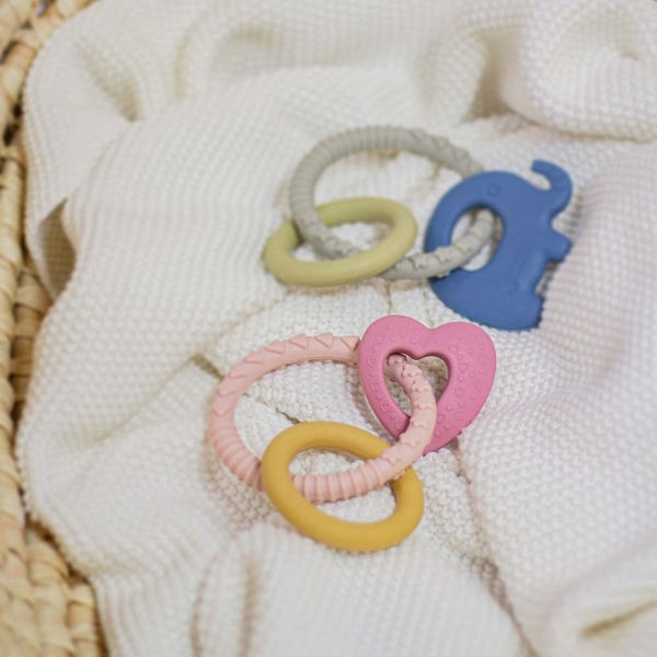 Силіконовий прорізувач Petite&Mars Love (701820) - Pampik - 5