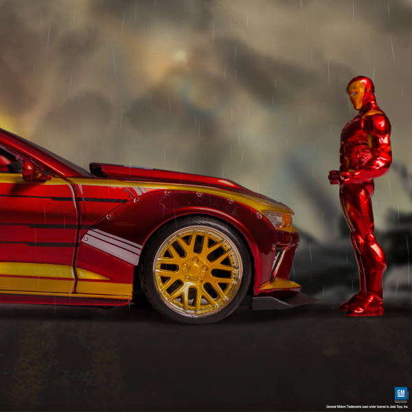 Машина металева Jada Марвел. Месники Шевроле Камаро (2016) з фігуркою Залізної людини, 1:24, червоний (253225003) - Pampik - 12